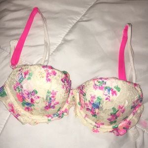 Victoria’s Secret Pink Bra